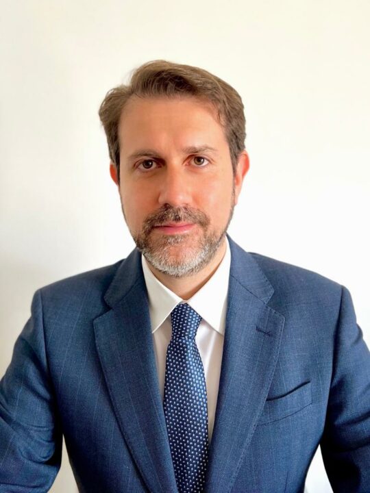 Dr. Francesco Di Maggio - Dottore London